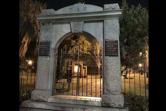 Creepy Crawl Night-Time Haunted Pub Walking Tour of Savannah's Historic District - How spooky is the Creepy Crawl?