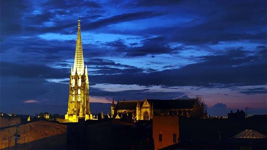 Dark Bordeaux: Ghosts, True Crimes, Eternal haunting Tales - Said’s Style and the Personal Touch