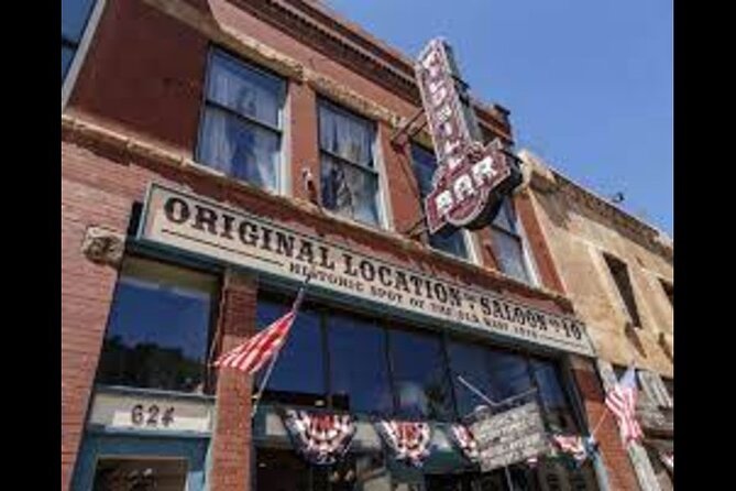 Dark Deadwood Ghost Tours: Ghosts & Graves of Gunslingers' Gulch - Hotels, the Adams House, and the final stories