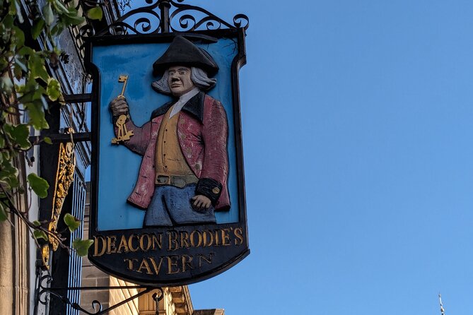 Dark History and Ghost Tour of Edinburgh - Grassmarket, Maggie Dickson, and the story of Jesse King