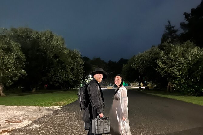 Dead Of Night Ghost Tour in Williamsburg / PARANORMAL EQUIPMENT - Walking Williamsburg after the streets go dark