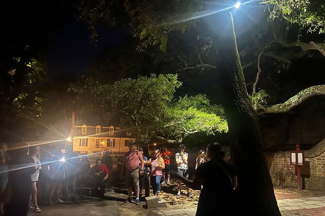 Dead Of Night Ghost Tour in Williamsburg / PARANORMAL EQUIPMENT - What the paranormal equipment actually adds