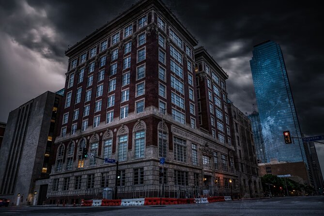 Deadly Dallas Ghost Tours: Blood, Bones, and Burials - The Grassy Knoll and the question of where the shot came from