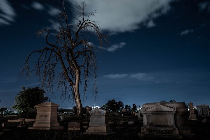 Denver: Spirits & Spirits Haunted Pub Crawl - Millionaire’s Row and Denver’s old mansions