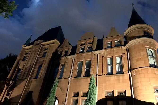 Drinks Included-Twilight Ghost Tour with a Boozy Twist - What the $55 price really covers
