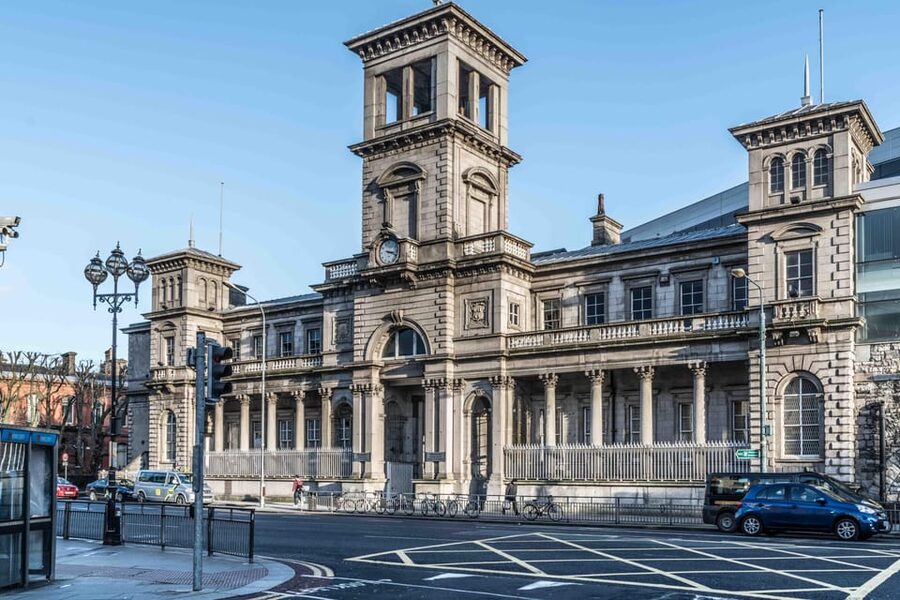 Dublin walking tour: ghosts & haunted places - Connolly Station and Dublin’s war story
