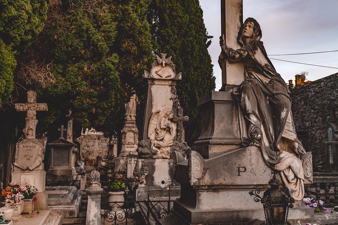 Dubrovnik Ghosts and Mystery Walking Tour - Pile, old prisons, and the walk’s final scene