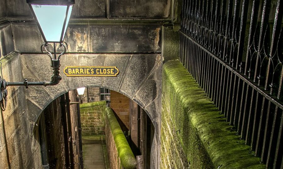 Edinburgh: 2-Hour Ghost Tour in Italian - Why this Italian ghost tour works in Edinburgh