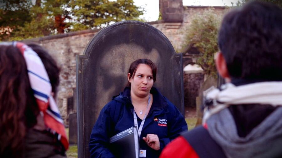Edinburgh: 2-Hour Ghost Tour in Spanish - Starting on the Royal Mile at 190 High Street