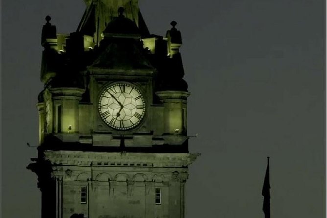 Edinburgh 2 Hour Nighttime Ghost Tour Italian Tour Guide - The Old Town closes carry the best atmosphere