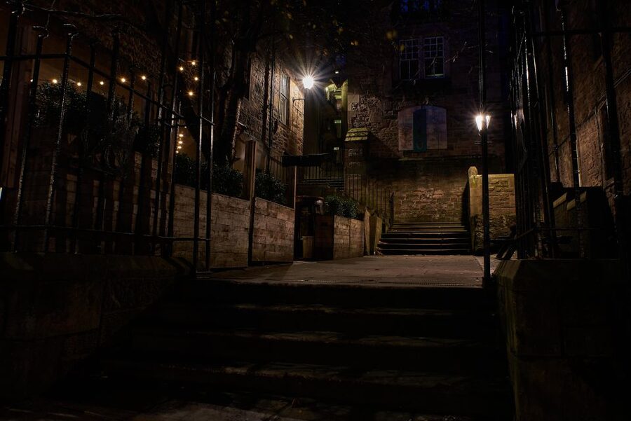 Edinburgh: Dark Secrets of the Old Town Ghost Walking Tour - Burke and Hare, and Edinburgh’s corpse trade