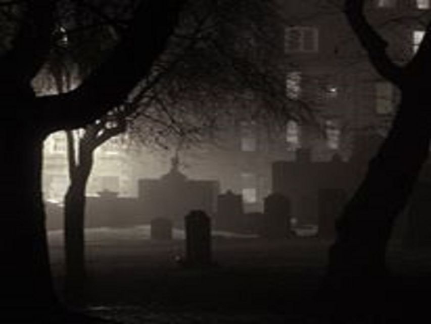Edinburgh: Extreme Paranormal Underground Ghost Tour - The guide matters more than any special effect