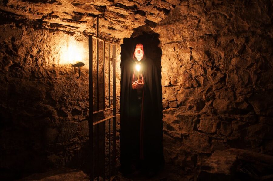 Edinburgh: Multi-Sensory Haunted Underground Tour - The last 15 minutes and the Vaults Museum