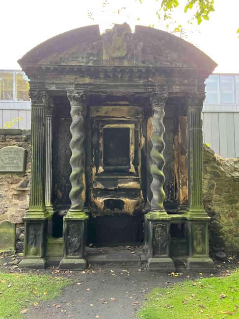 Edinburgh's Dark History Walking Tour - West Bow and Victoria Street, with a Harry Potter connection