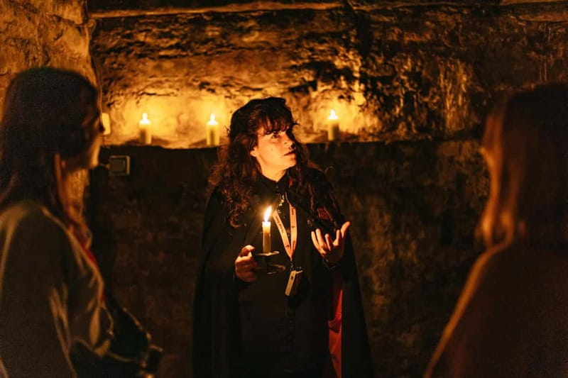 Edinburgh: Underground Vaults Evening Ghost Tour with Whisky - Candlelight, whisky, and more ghost stories