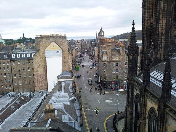 Edinburgh: Witches & Haunted History Walking Tour - Key points at a glance