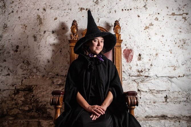 Edinburgh: Witches & Haunted History Walking Tour - Closes, wynds, and the lost corners of Edinburgh