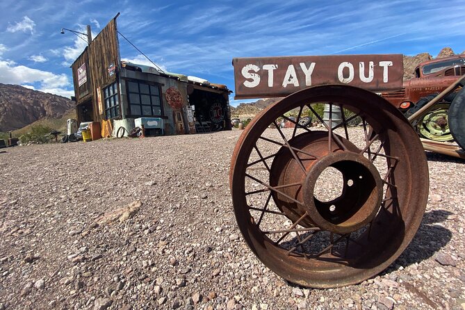 El Dorado Canyon, Ghost Town & Gold Mine / Guided Walking Tour - Meeting the white LV Tours bus