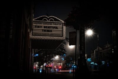 Embers of the Windy City: Chilling Chicago Ghost Tours