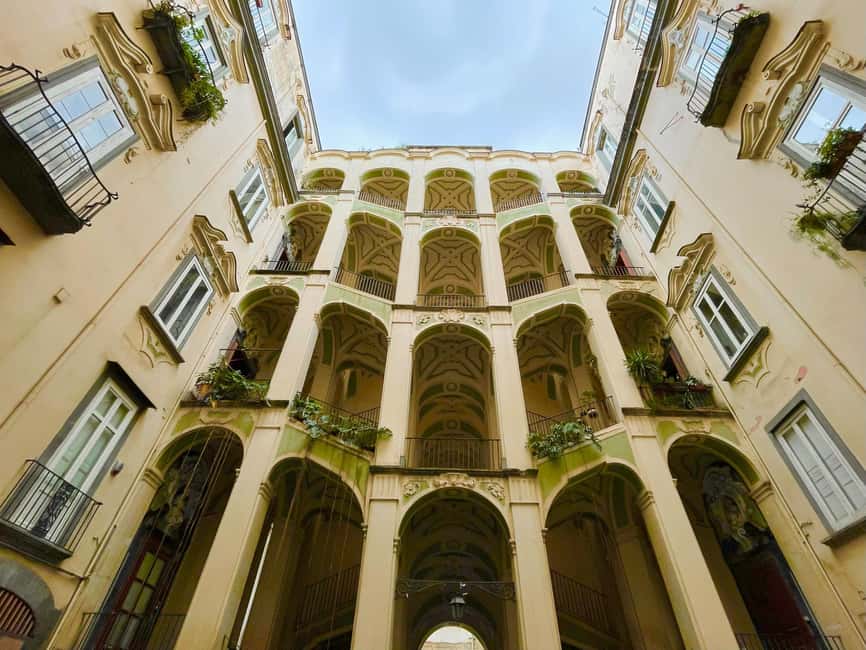 Esoteric Naples: Secrets, Ghosts & Street Food Tour - Dessert and the final taste of Naples