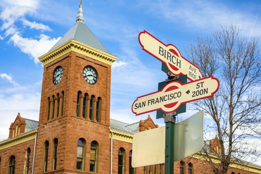 Flagstaff: Adults-Only Haunted Walking Tour - Rail-side hotels and Flagstaff’s rougher past