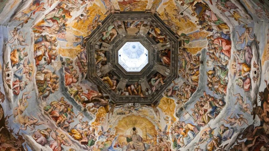 Florence: Ghost & Crimes Walking Tour with Tastings and Wine - Chianti, a tagliere, and a welcome pause