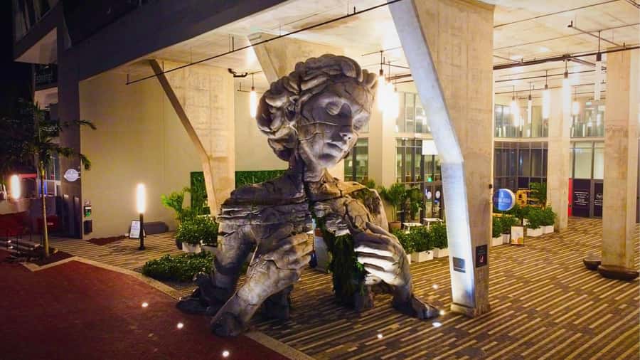 Fort Lauderdale: Ghosts and Ghouls Haunted Walking Tour - A mile of Fort Lauderdale after dark