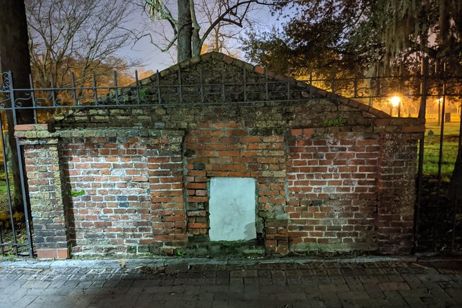 Fraidy Cat: The Family Fun Ghost Tour of Savannah - Chippewa Square and Savannah’s famous stories