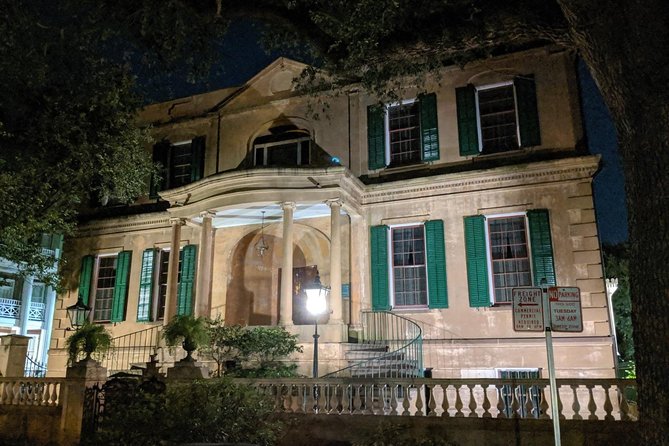 Fraidy Cat: The Family Fun Ghost Tour of Savannah - The guides are the heart of the experience