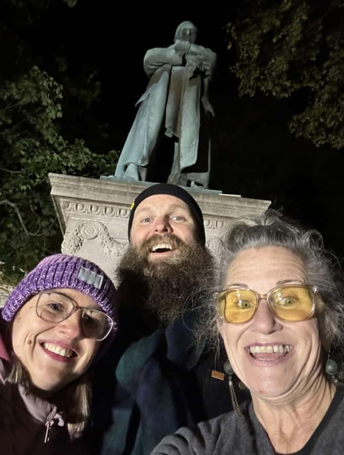 Frankfort Ghosts : Haunted Walking Tour - A 1917 fire and the eccentric ghost it created
