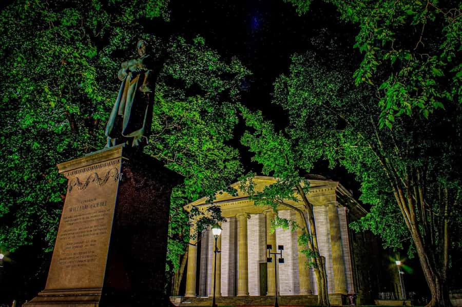 Frankfort Ghosts : Haunted Walking Tour - Walking comfort, weather, and group planning