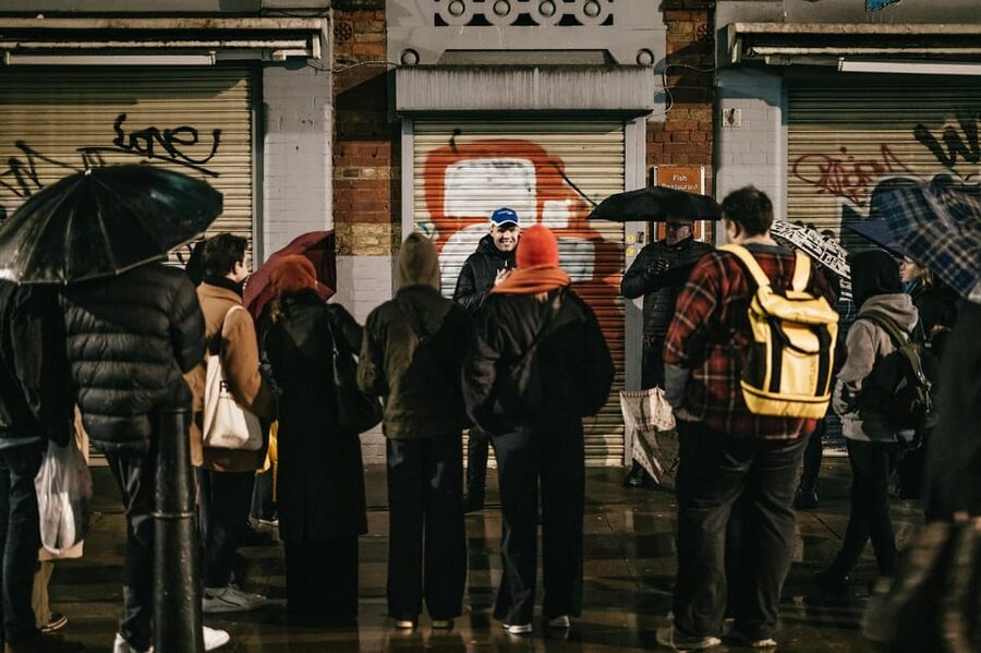 French Language : Original Jack the Ripper Tour - Spitalfields Market and the Ten Bells Pub