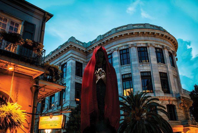 French Quarter Ghosts and Spirits Tour with Augmented Reality - Lalaurie Mansion and the limits of an outdoor stop