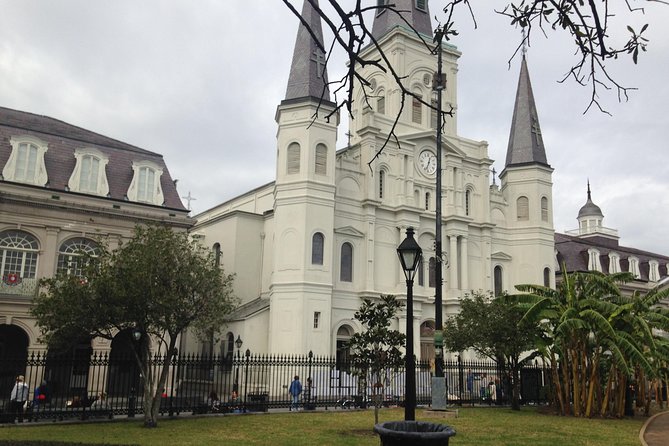 French Quarter Haunted Excursion In New Orleans - Guides who make or break the experience