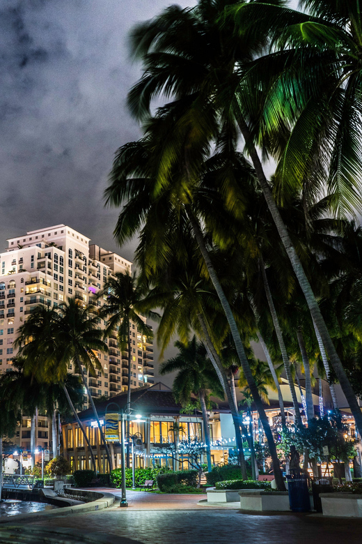 Ft. Lauderdale: Boos and Booze Haunted Pub Crawl - King Cromartie House and Fort Lauderdale’s darker stories