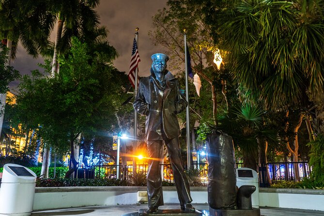 Ft Lauderdale Ghosts Boos and Booze Haunted Pub Crawl - Blood-stained apparitions at the Apothecary