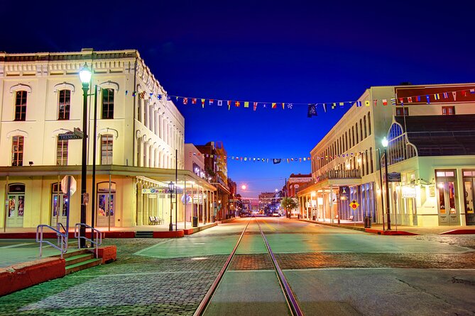 Galveston: Haunted Pub Crawl Walking Tour - Walking the Strand after dark