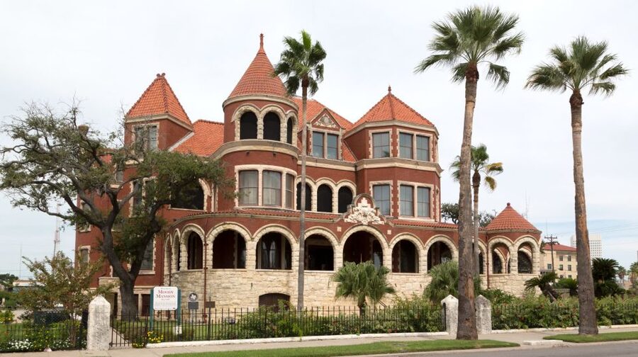 Galveston: Historic Galveston Ghost Tour - Historic cemeteries and the wider island story