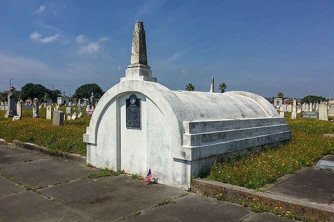 Galveston's Haunted Cemetery Walking Tour - How scary is the experience?