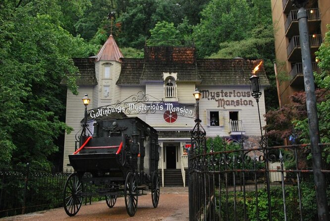 Gatlinburg Ghosts of The Smokies Most Haunted Tour - Key things to know before you book