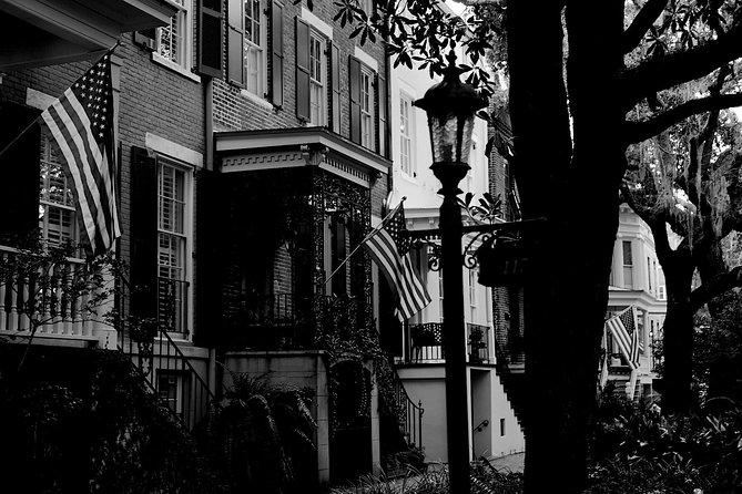 Genteel and Bard's Savannah Dark History and Ghost Encounter Walking Tour - Key points to know before booking