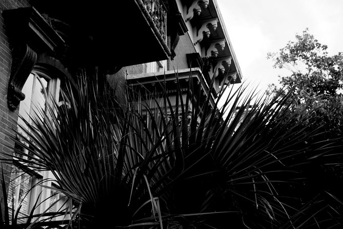 Genteel and Bard's Savannah Dark History and Ghost Encounter Walking Tour - Juliette Gordon Low Birthplace Museum and stories beneath the street