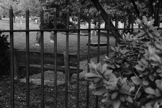 Genteel and Bard's Savannah Dark History and Ghost Encounter Walking Tour - Old Sorrel Weed House and the weight of murder, suicide, and war