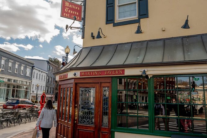 Georgetown Walking Tour: Spies, Presidents, and Exorcist Steps - GRECO and a Cold War restroom request