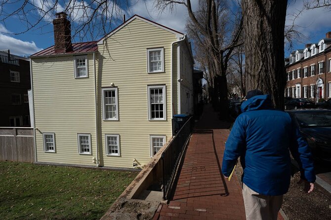 Georgetown Walking Tour: Spies, Presidents, and Exorcist Steps - The Kennedys at 3307 N Street