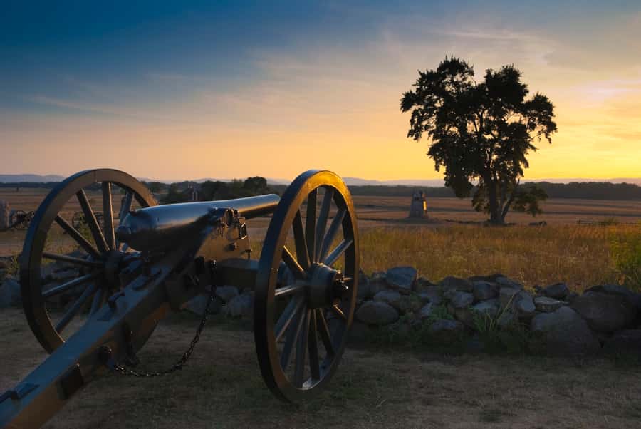 Gettysburg: Beginner's Evening Paranormal Investigation Tour - First hour: learning the equipment and setting the tone