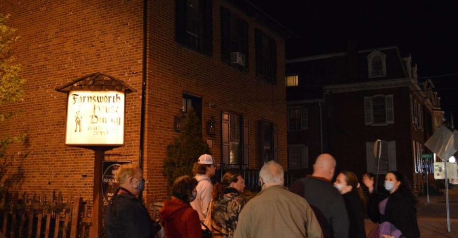 Gettysburg: Paranormal Investigation at the Farnsworth Inn - Using the equipment instead of just hearing about it