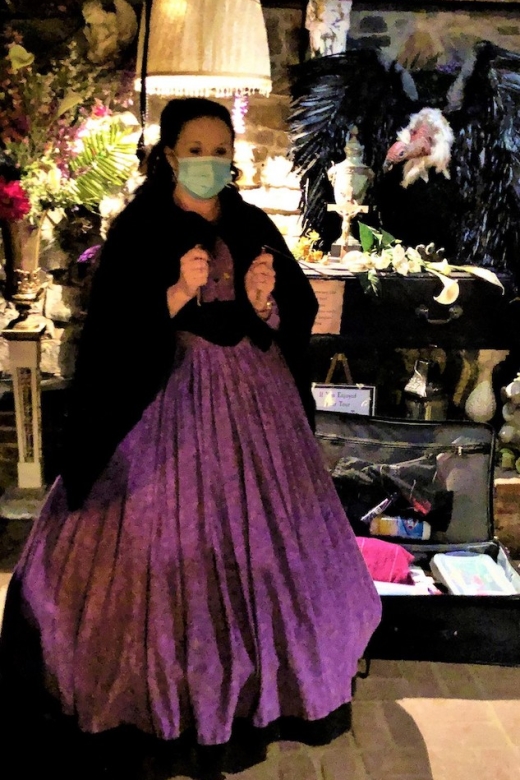 Gettysburg: Paranormal Investigation at the Farnsworth Inn - Stepping outside under the night sky