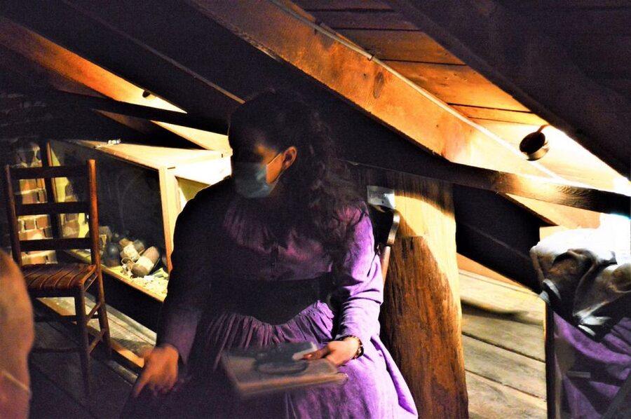 Gettysburg: Paranormal Investigation at the Farnsworth Inn - The opening lesson prepares you for the night