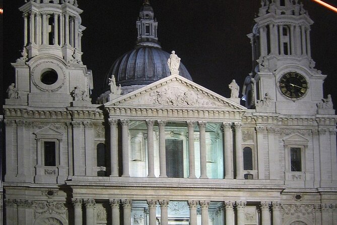Ghastly Ghost Walking Tour in London - George’s storytelling style